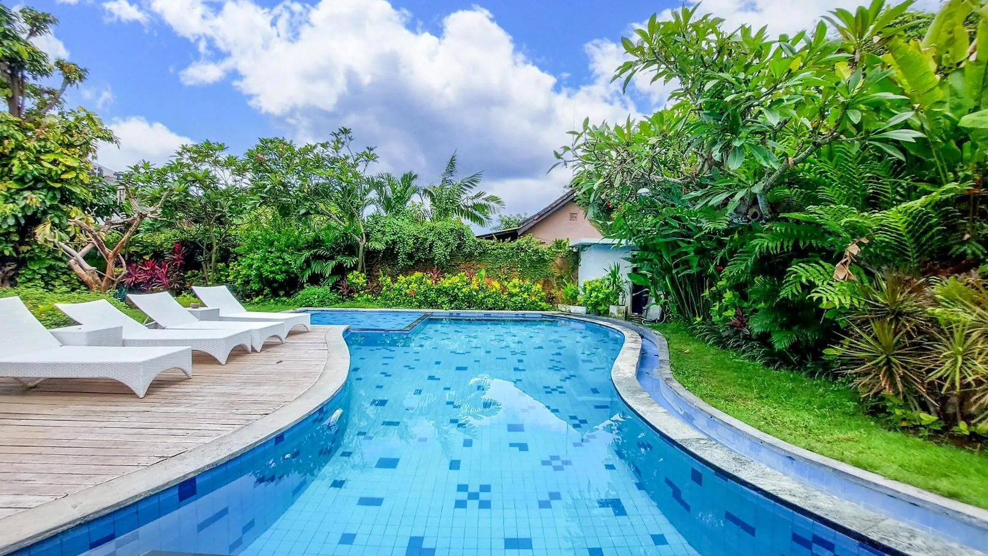 Harmony Beach Suite Seminyak