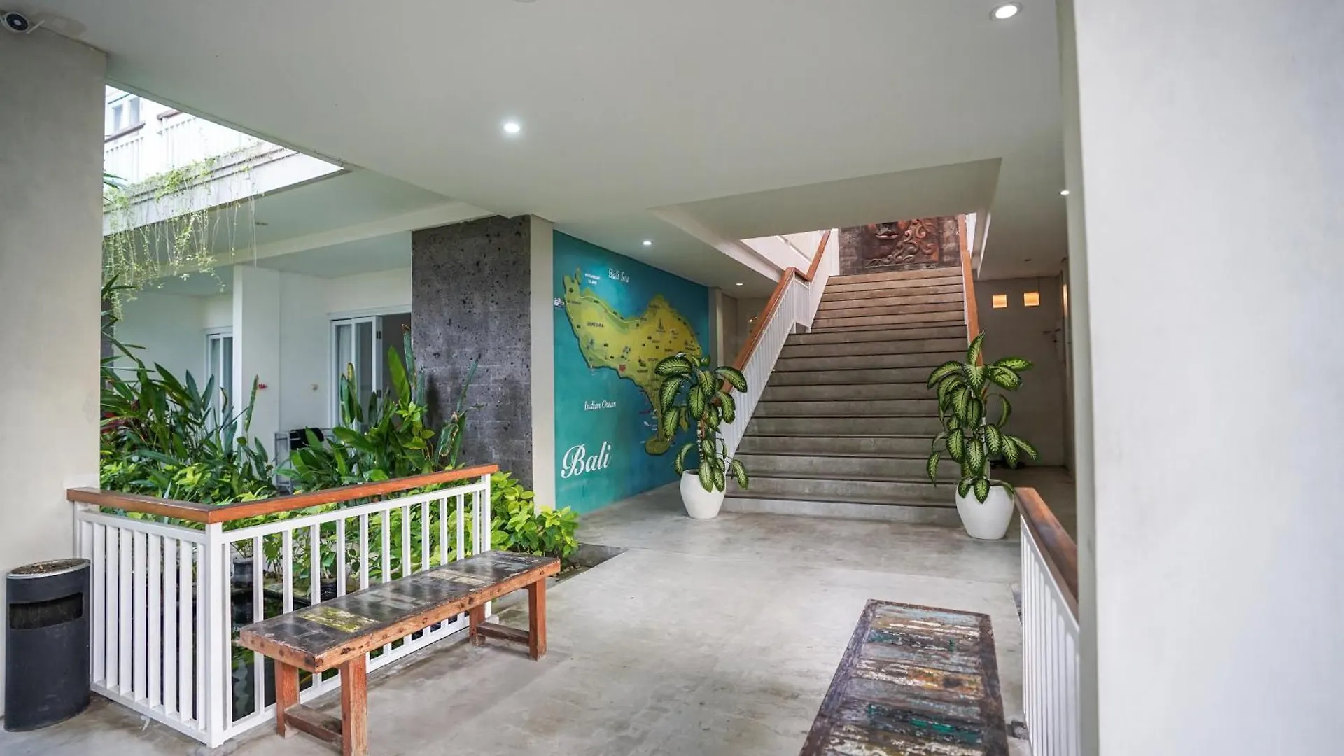 Harmony Beach Suite Seminyak  3*, Seminyak (Bali)