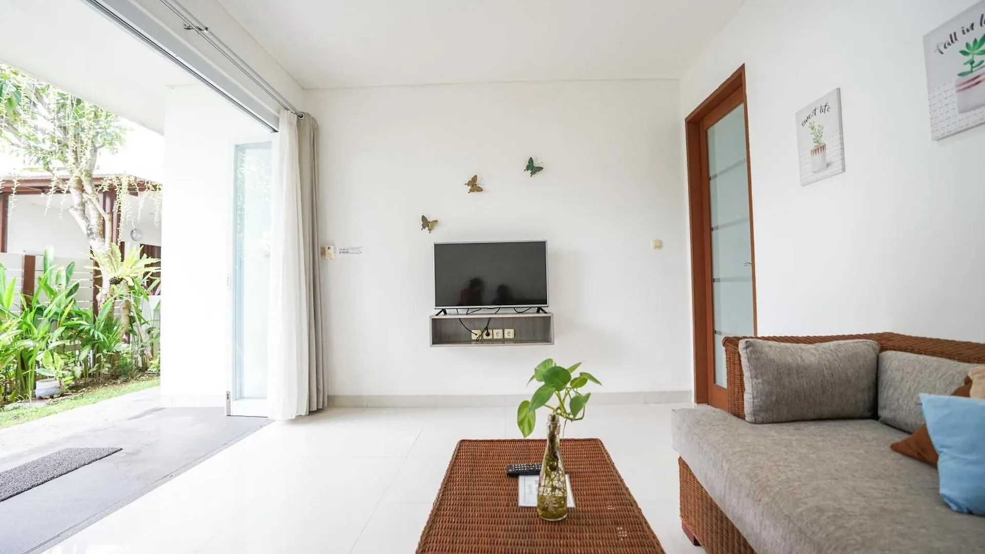 Harmony Beach Suite Seminyak  Resort