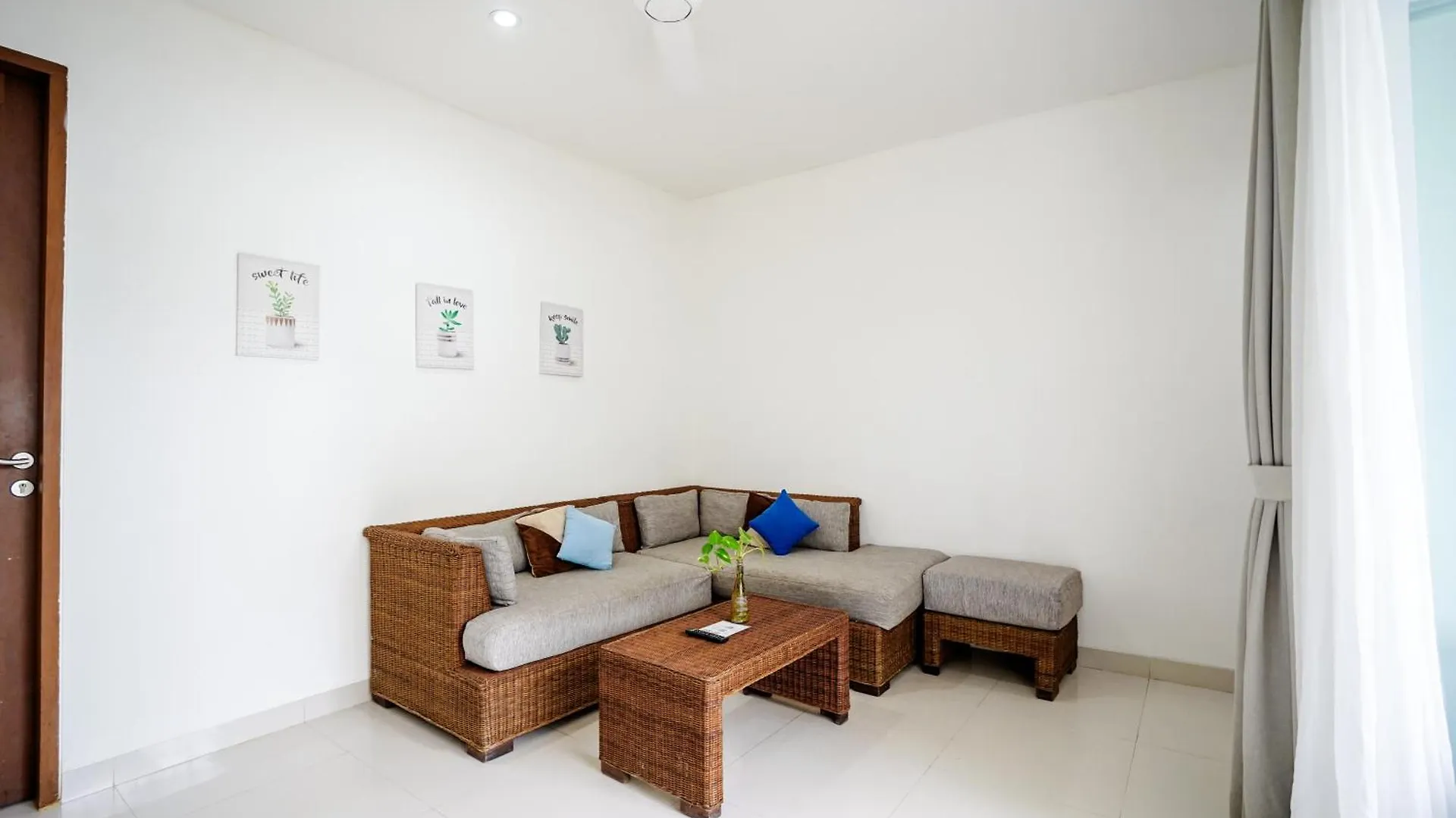 Harmony Beach Suite Seminyak  Seminyak (Bali)