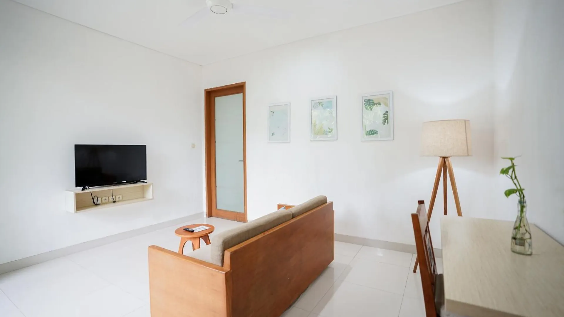 Harmony Beach Suite Seminyak  Seminyak (Bali)
